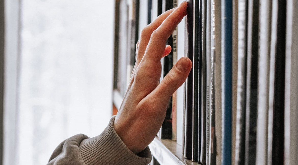 guzel-maksutova-B30XL_m3fso-unsplash